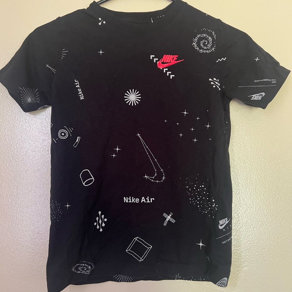 Nike Kids Black Graphic T-Shirt Size S